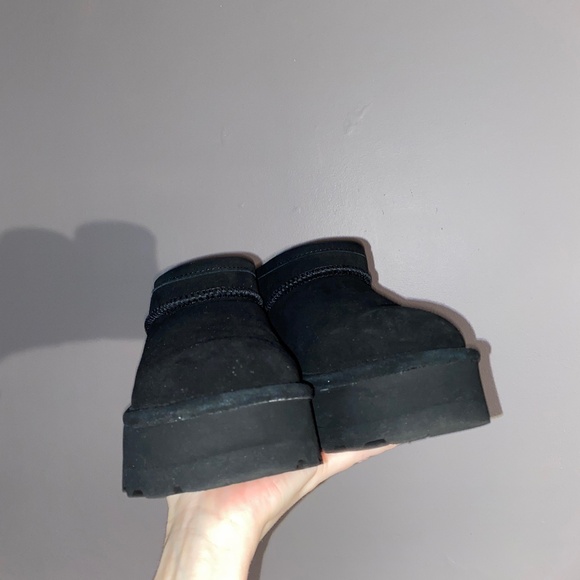 Black BEARPAW Retro Super Shorty Winter Boot Women's 8 Chunky Platform Booty - Picture 12 of 12